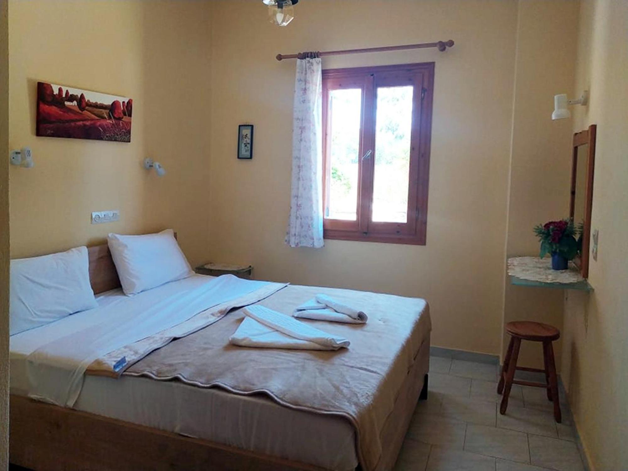 Sunflowers Apartments Marathókampos Pokoj fotografie
